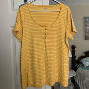 Old Navy T-Shirt (3X)
